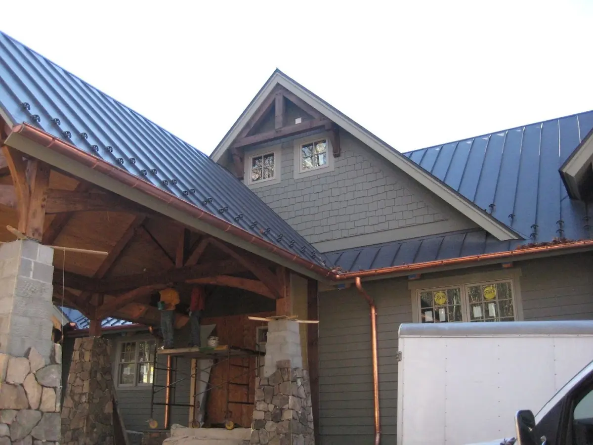 Craftsman Roofing team delivering quality roofing work in Old Fig Garden
